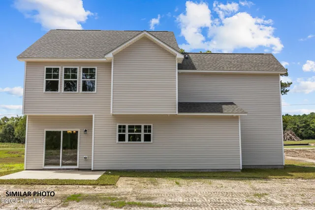 $346,900 | 318 Purple Rain Court, Richlands, NC 28574