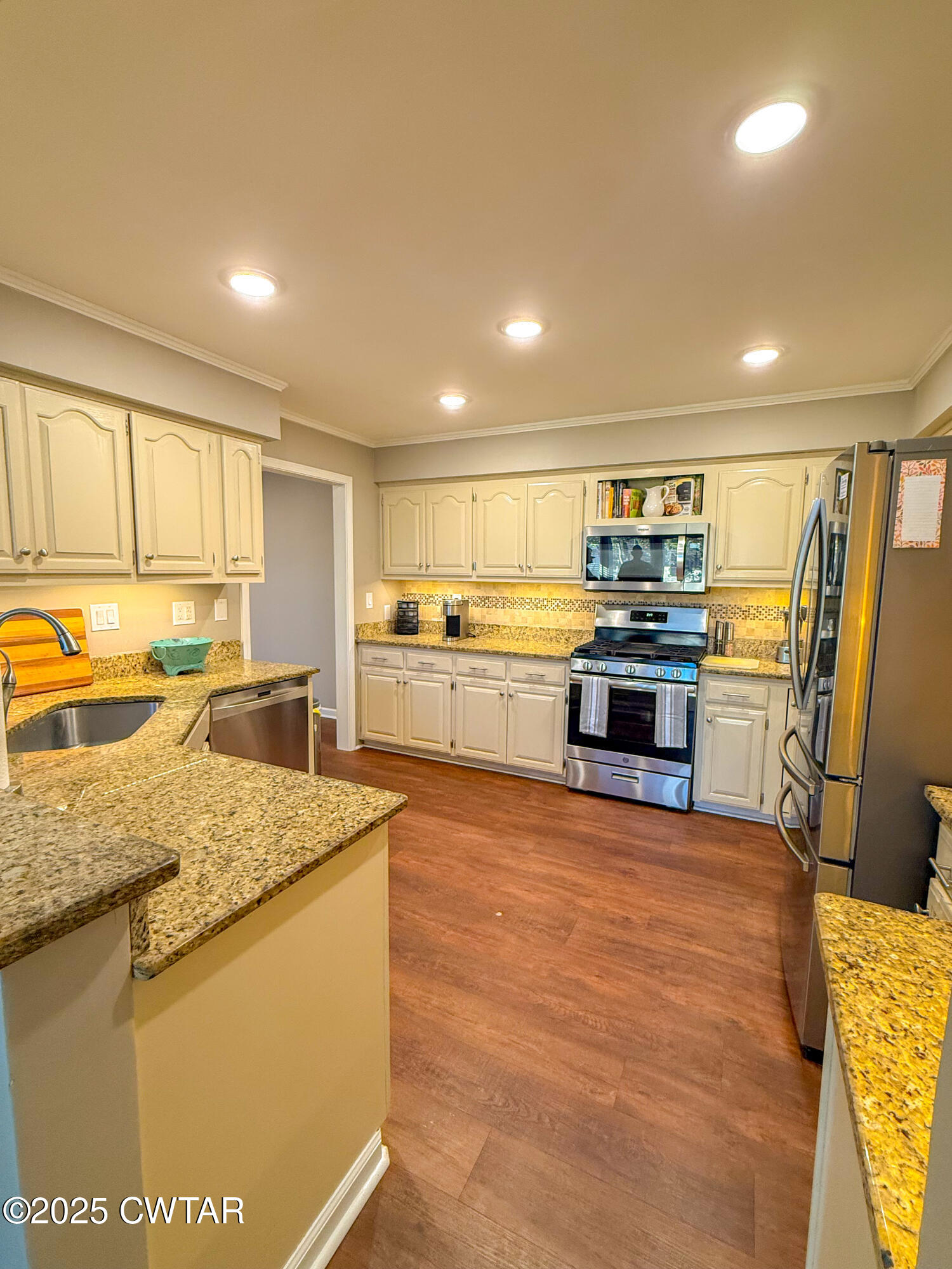 1030 Valley Road Dyersburg, TN 38024 - Photo 11 of 26 Kitchen