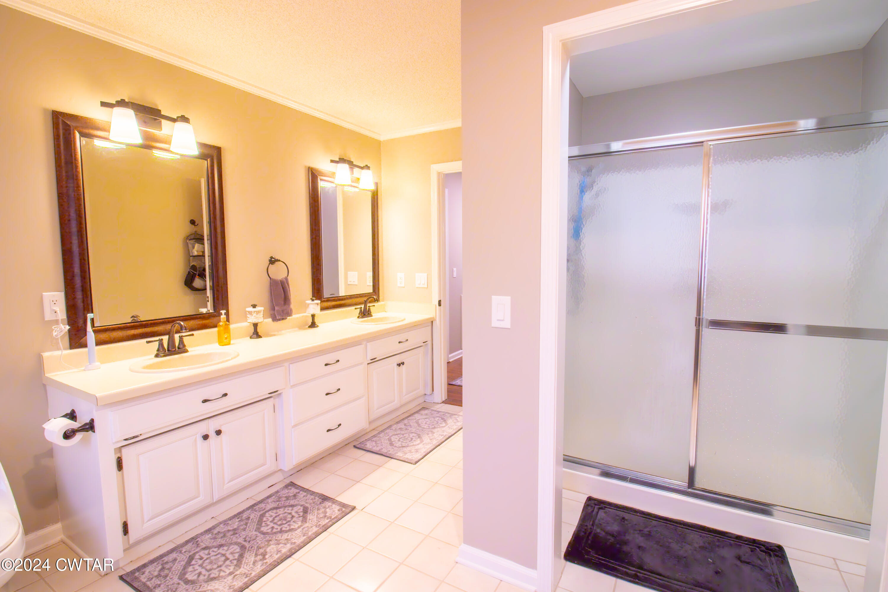 1030 Valley Road Dyersburg, TN 38024 - Photo 18 of 26 Master Bath