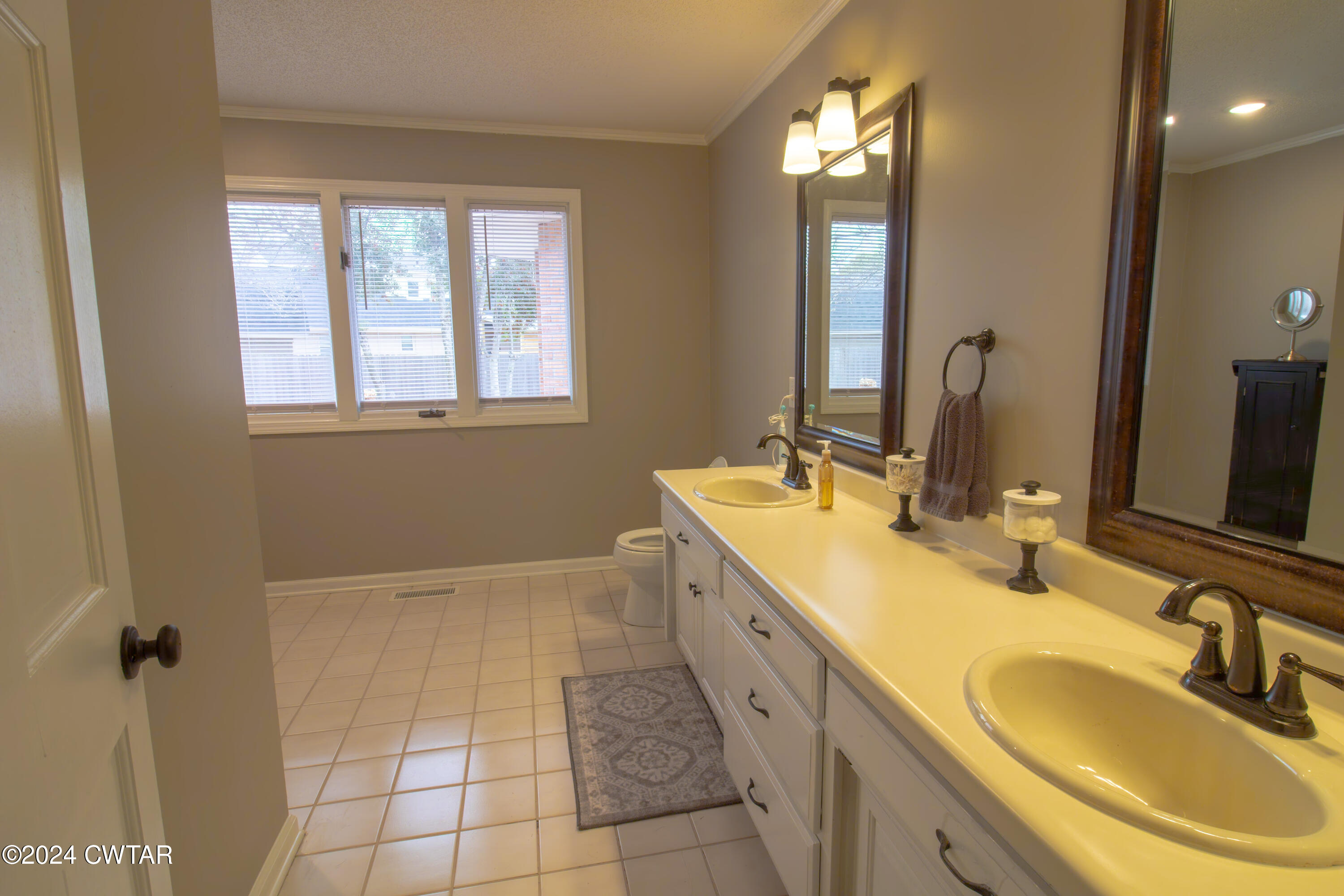 1030 Valley Road Dyersburg, TN 38024 - Photo 19 of 26 Master Bath