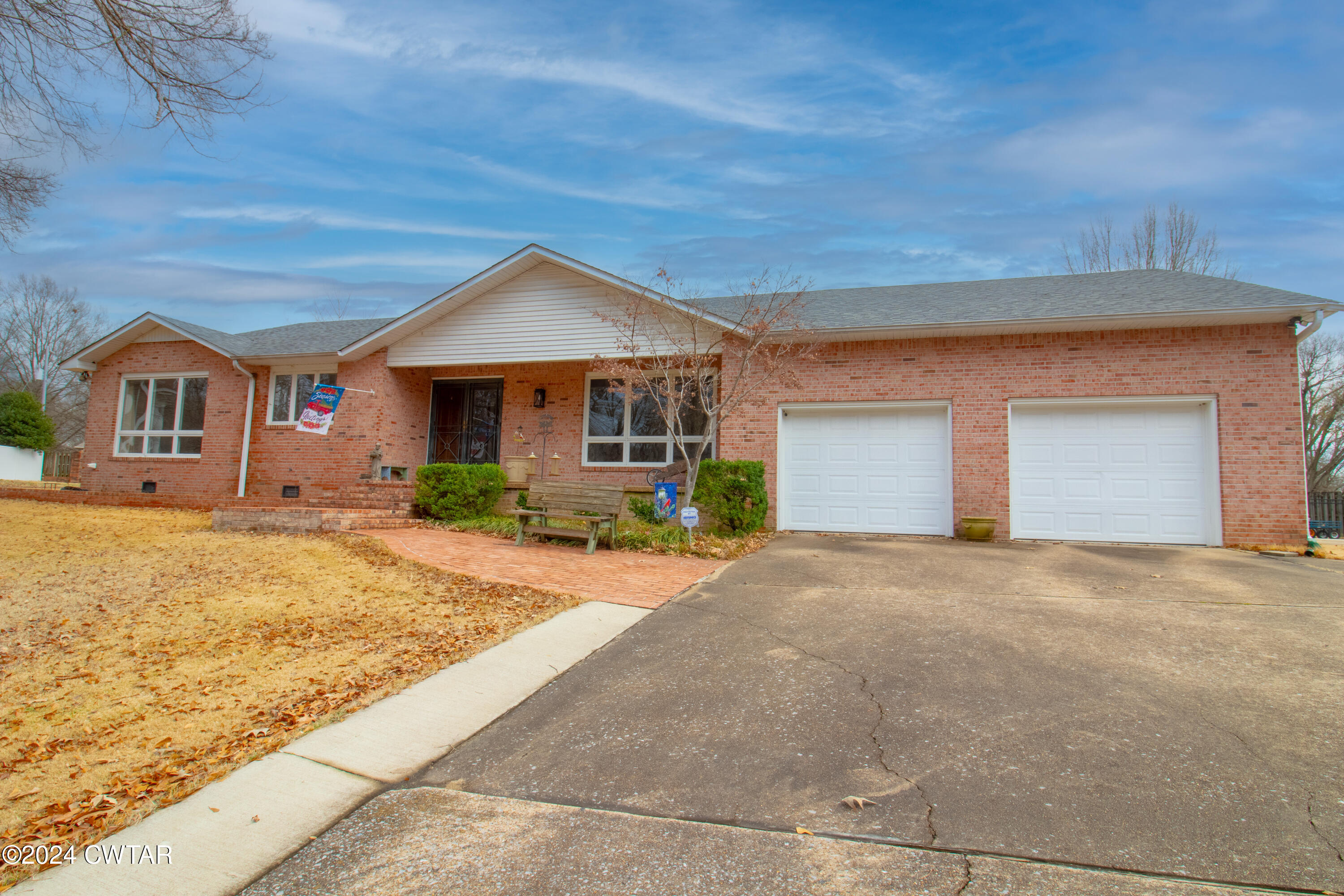 1030 Valley Road Dyersburg, TN 38024 - Photo 4 of 26 Front