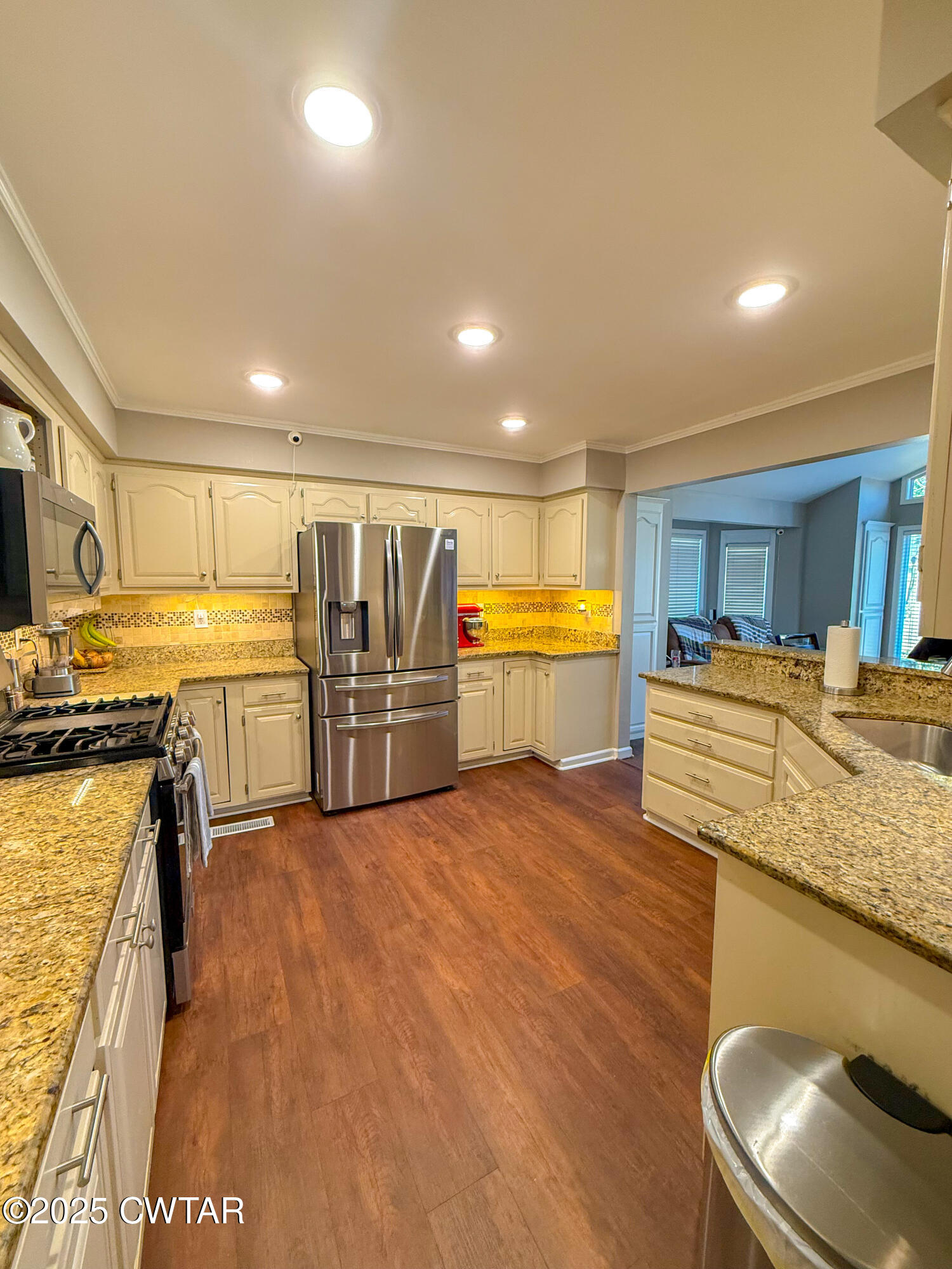 1030 Valley Road Dyersburg, TN 38024 - Photo 10 of 26 Kitchen