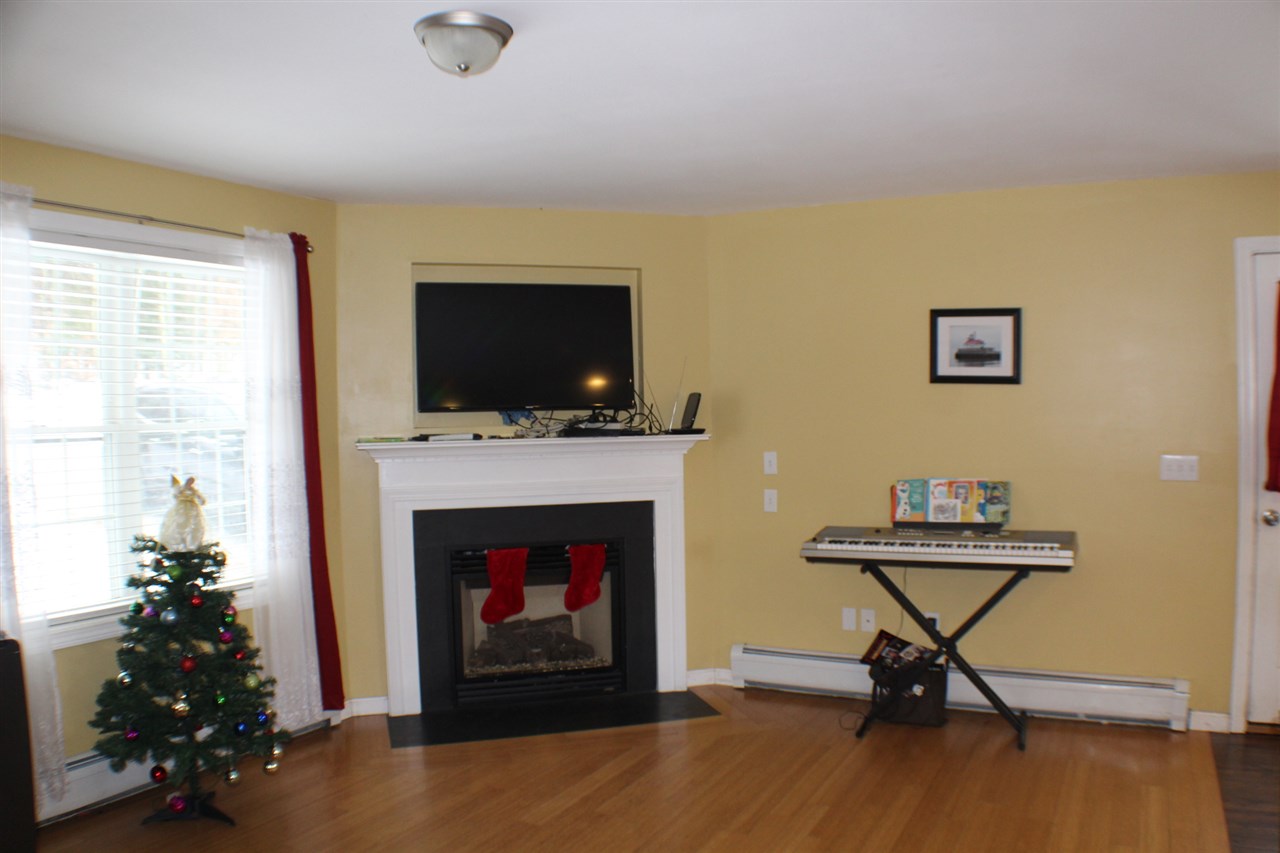 136 Mt Delight Road Epsom, NH 03234 - Photo 7 of 22