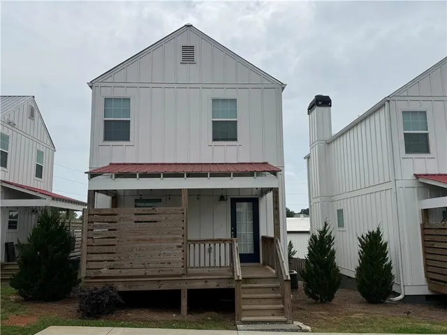 $1,725 | 774 Grove Street, Gainesville, GA 30501