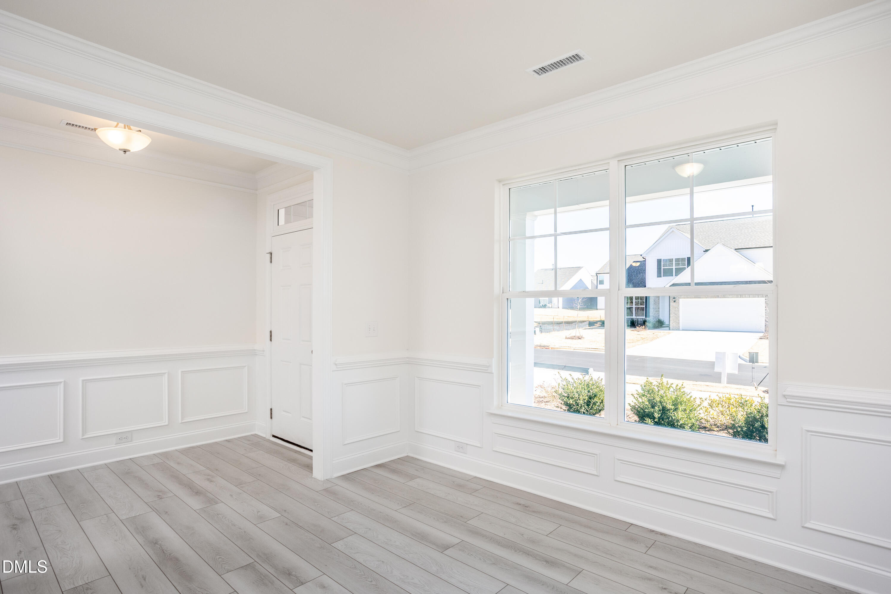 3709 Vector Drive, Unit EF 31 Wilson, NC 27896 - Photo 5 of 23 Foyer