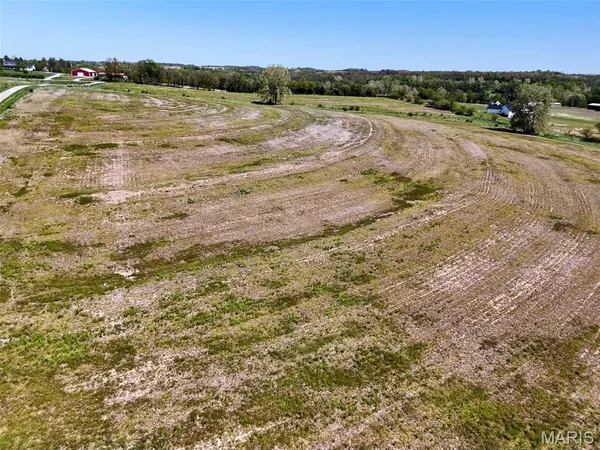 $450,000 | 418 County Road 418, Hannibal, MO 63401