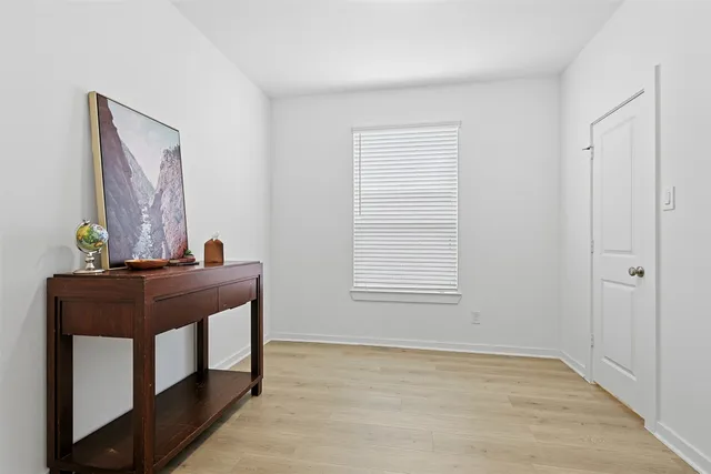 $415,000 | 736 Washita Fls Lane, Conroe, TX 77304