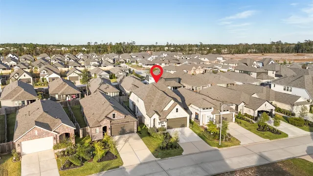 $415,000 | 736 Washita Fls Lane, Conroe, TX 77304