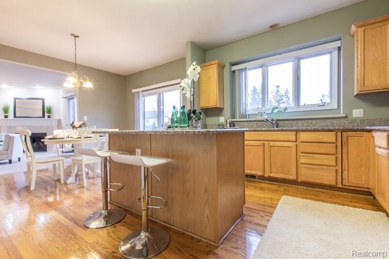 47955 Pavillon Road Canton, MI 48188 - Photo 28 of 53
