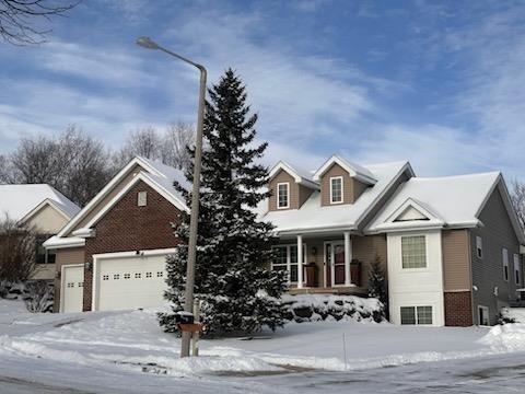 726 Greystone Lane Middleton, WI 53562 - Photo 4 of 10