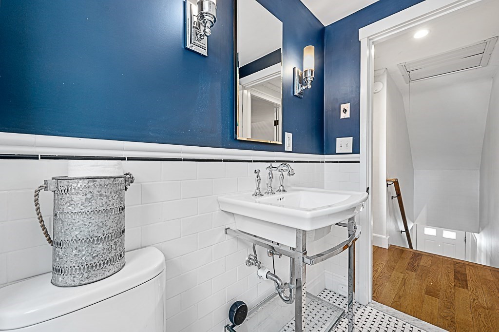 9 Bowman Street Westborough, MA 01581 - Photo 22 of 40