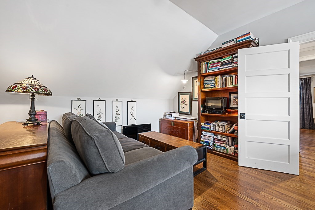 9 Bowman Street Westborough, MA 01581 - Photo 24 of 40