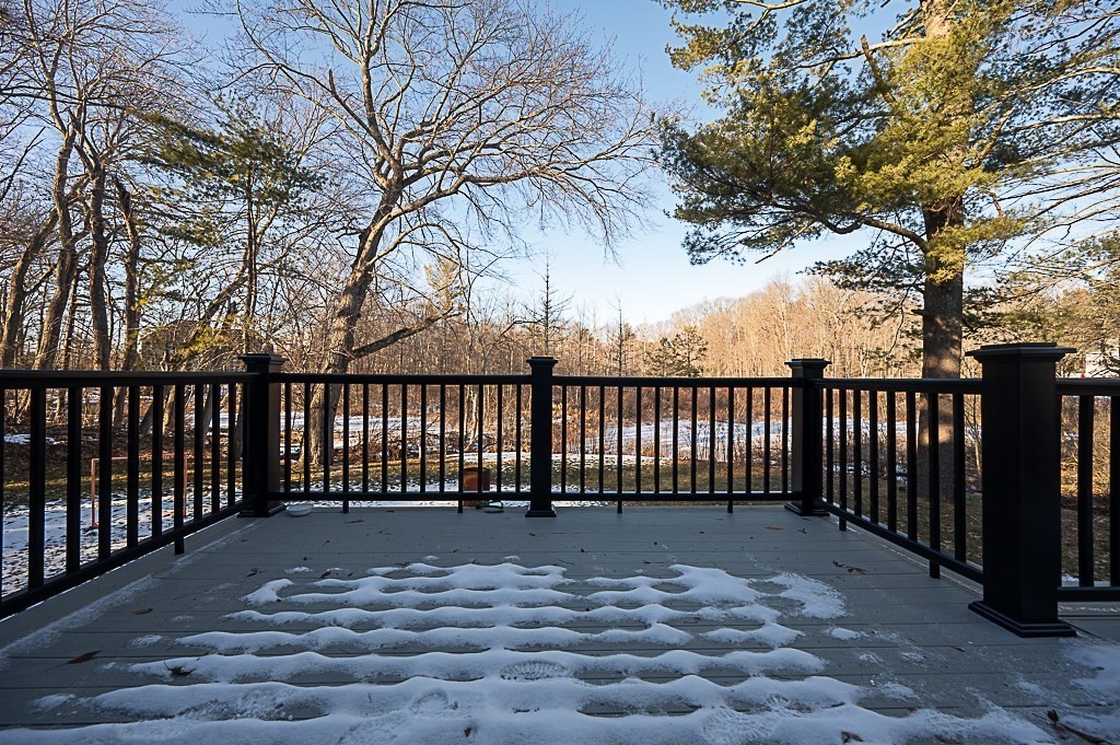 9 Bowman Street Westborough, MA 01581 - Photo 26 of 40