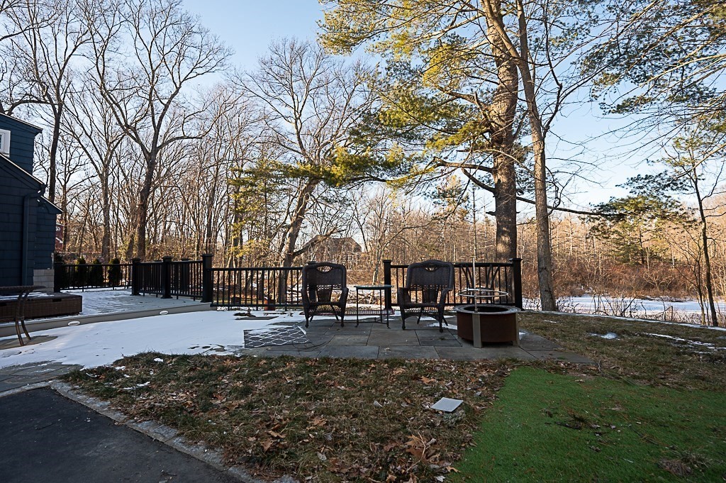 9 Bowman Street Westborough, MA 01581 - Photo 36 of 40