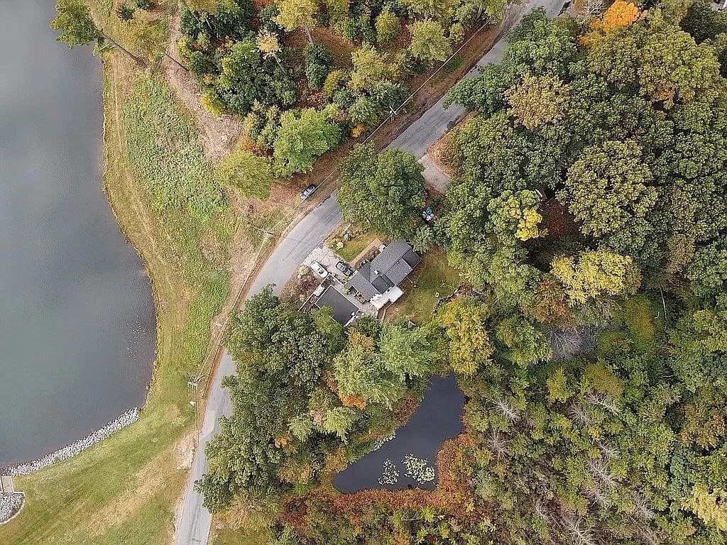 9 Bowman Street Westborough, MA 01581 - Photo 37 of 40