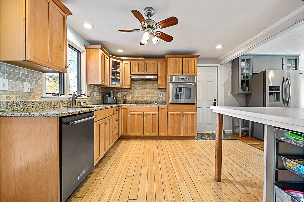 9 Bowman Street Westborough, MA 01581 - Photo 9 of 40