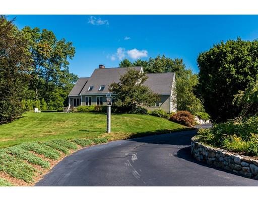 354 Moosehill Road Walpole, MA 02032 - Photo 1 of 40 Gallery Image 1