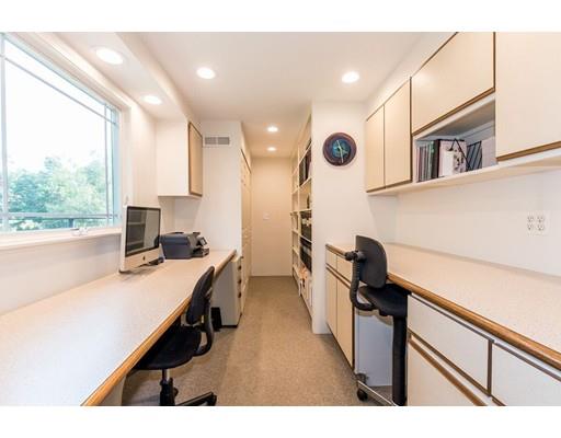 354 Moosehill Road Walpole, MA 02032 - Photo 17 of 40 Gallery Image 17
