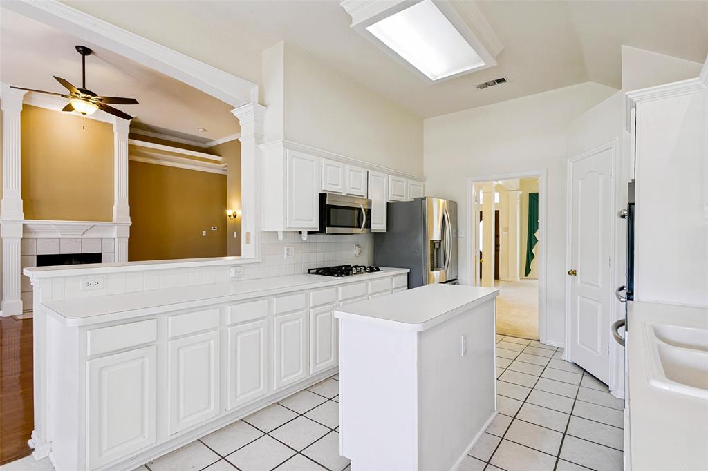 2321 Loon Lake Road Denton, TX 76210 - Photo 10 of 26 Gallery Image 10