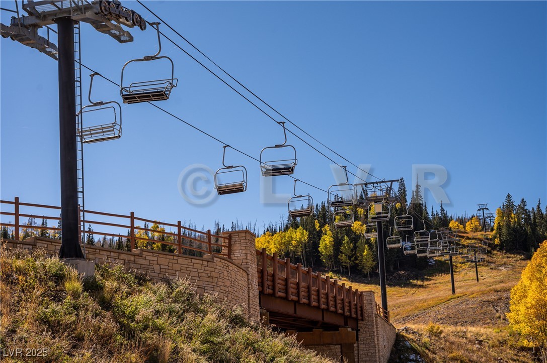 223 Hunter Ridge Drive, Unit 121 Brian Head, UT 84719 - Photo 33 of 35 View of play area