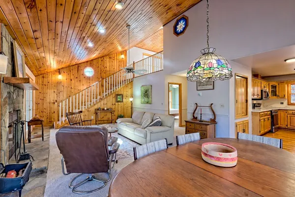 $449,900 | 817 Riverbend Drive, Hayesville, NC 28904