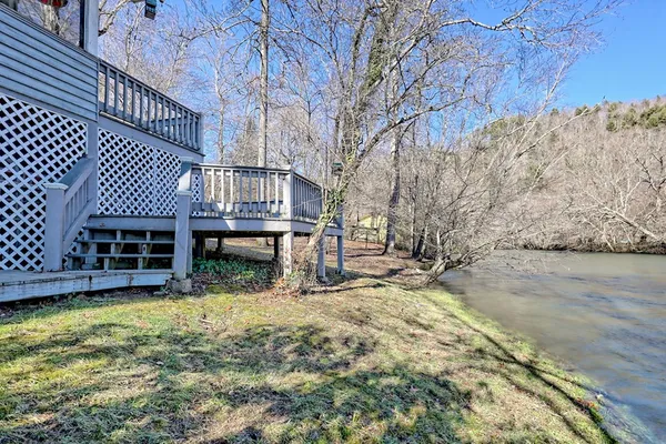 $449,900 | 817 Riverbend Drive, Hayesville, NC 28904