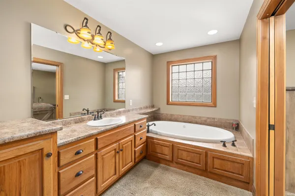 $589,900 | 1201 Phaeton Way, Auburn, IN 46706
