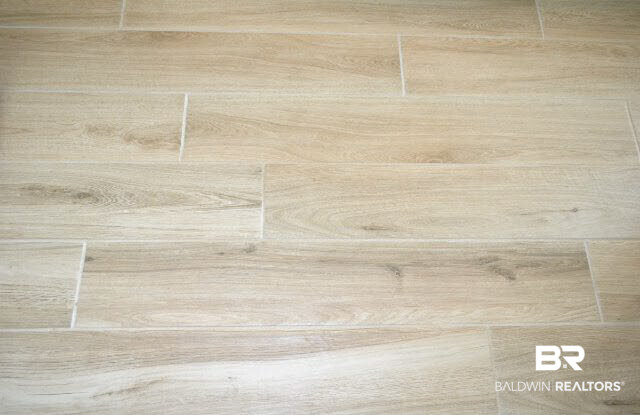 4851 Main Street, Unit 515 Orange Beach, AL 36561 - Photo 9 of 24 Bedroom Tile