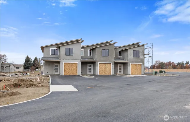 $346,700 | 601 Lot 11 Dorsing Street, Unit C, Moses Lake, WA 98837