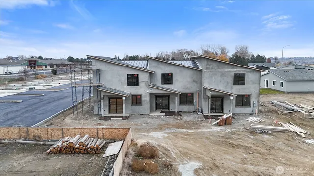 $346,700 | 601 Lot 11 Dorsing Street, Unit C, Moses Lake, WA 98837
