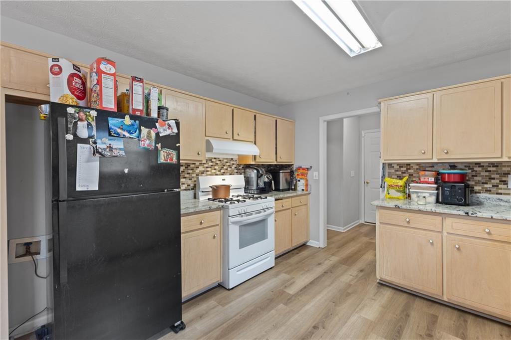 130 Goldfinch Drive Covington, GA 30016 - Photo 10 of 20