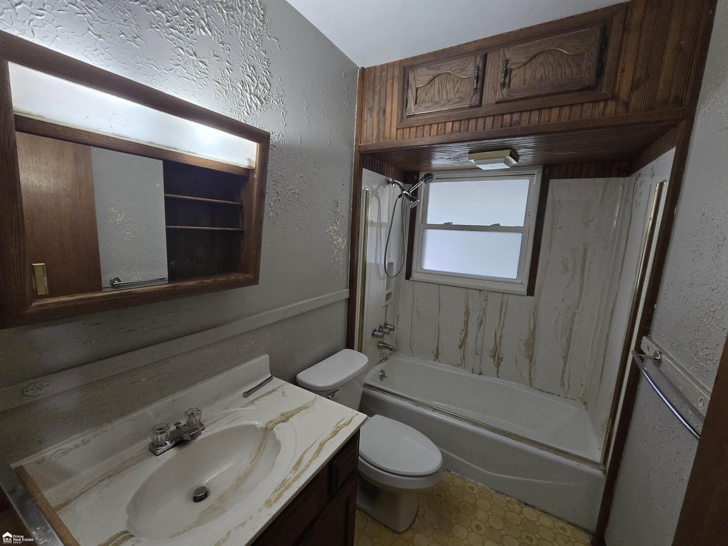 5713 Western Road Flint, MI 48506 - Photo 18 of 24 50178914-2c025c0b-4595-4f82-837f-6dec4e34cacc.JPG