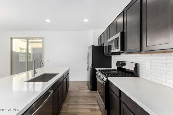 $2,050 | 3731 North 99th Drive, Avondale, AZ 85392