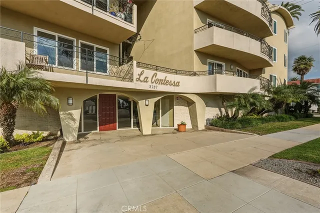 $762,500 | 3737 2nd Street, Unit 301, Long Beach, CA 90803