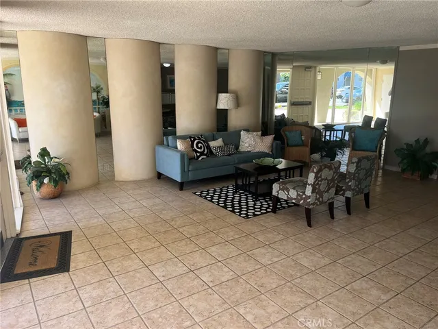 $762,500 | 3737 2nd Street, Unit 301, Long Beach, CA 90803