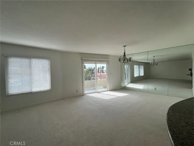 $762,500 | 3737 2nd Street, Unit 301, Long Beach, CA 90803