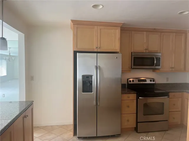 $762,500 | 3737 2nd Street, Unit 301, Long Beach, CA 90803