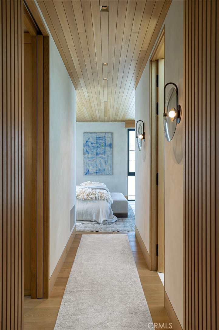 2910 Lafayette Avenue Newport Beach, CA 92663 - Photo 33 of 60 a en suite bathroom with a toilet