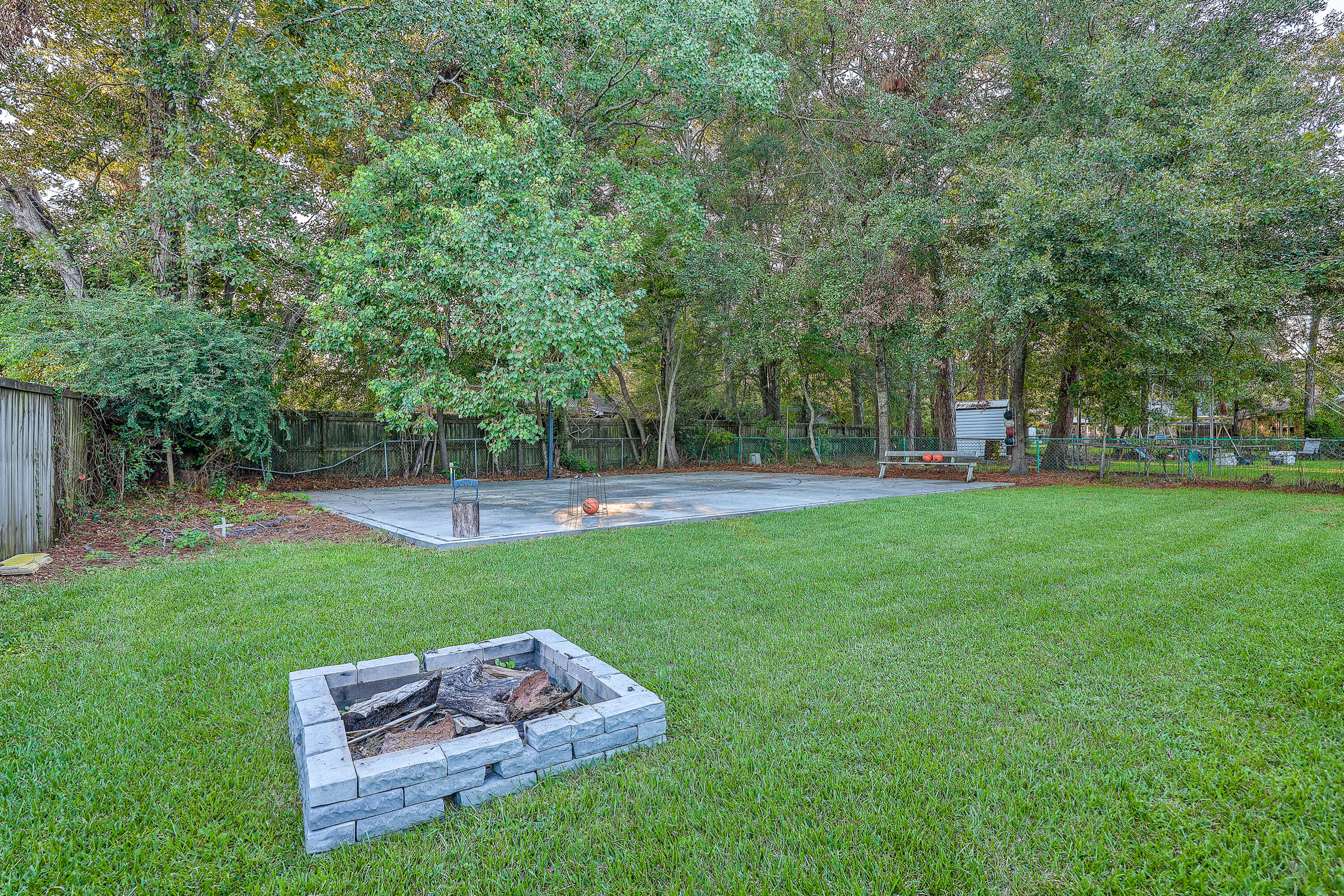1211 Hampton Drive Summerville, SC 29486 - Photo 25 of 30 ZYN_2819_20_21_22_23_24_25