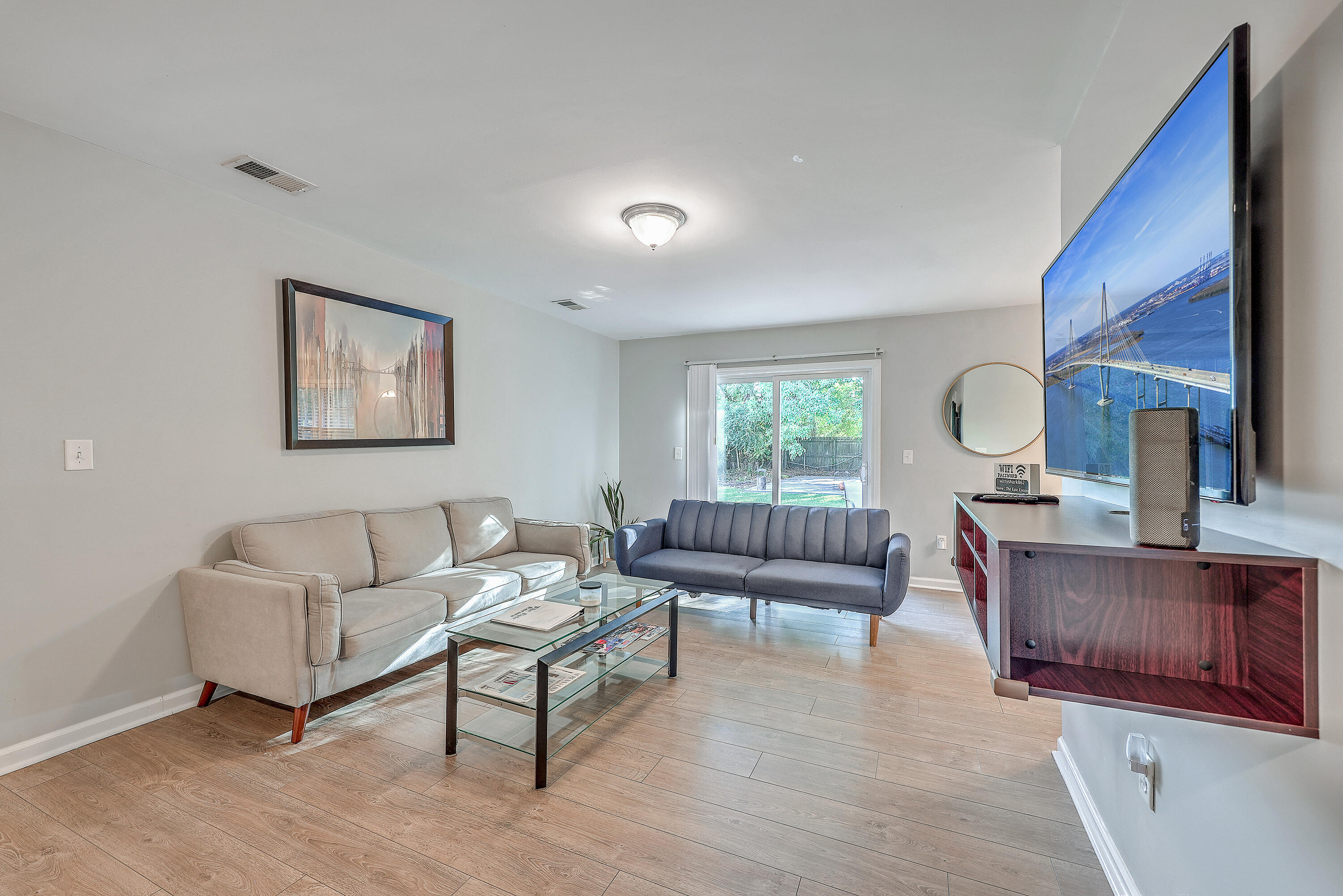 1211 Hampton Drive Summerville, SC 29486 - Photo 4 of 30 ZYN_2679_80_81_82_83_84_85