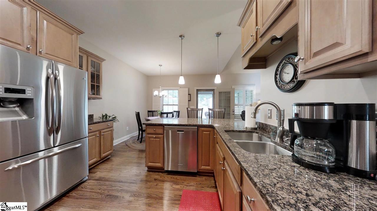 106 Quercus Run Fountain Inn, SC 29644 - Photo 2 of 35