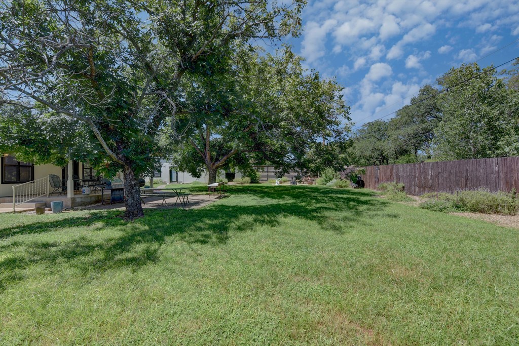 302 Frederick Road Fredericksburg, TX 78624 - Photo 47 of 51