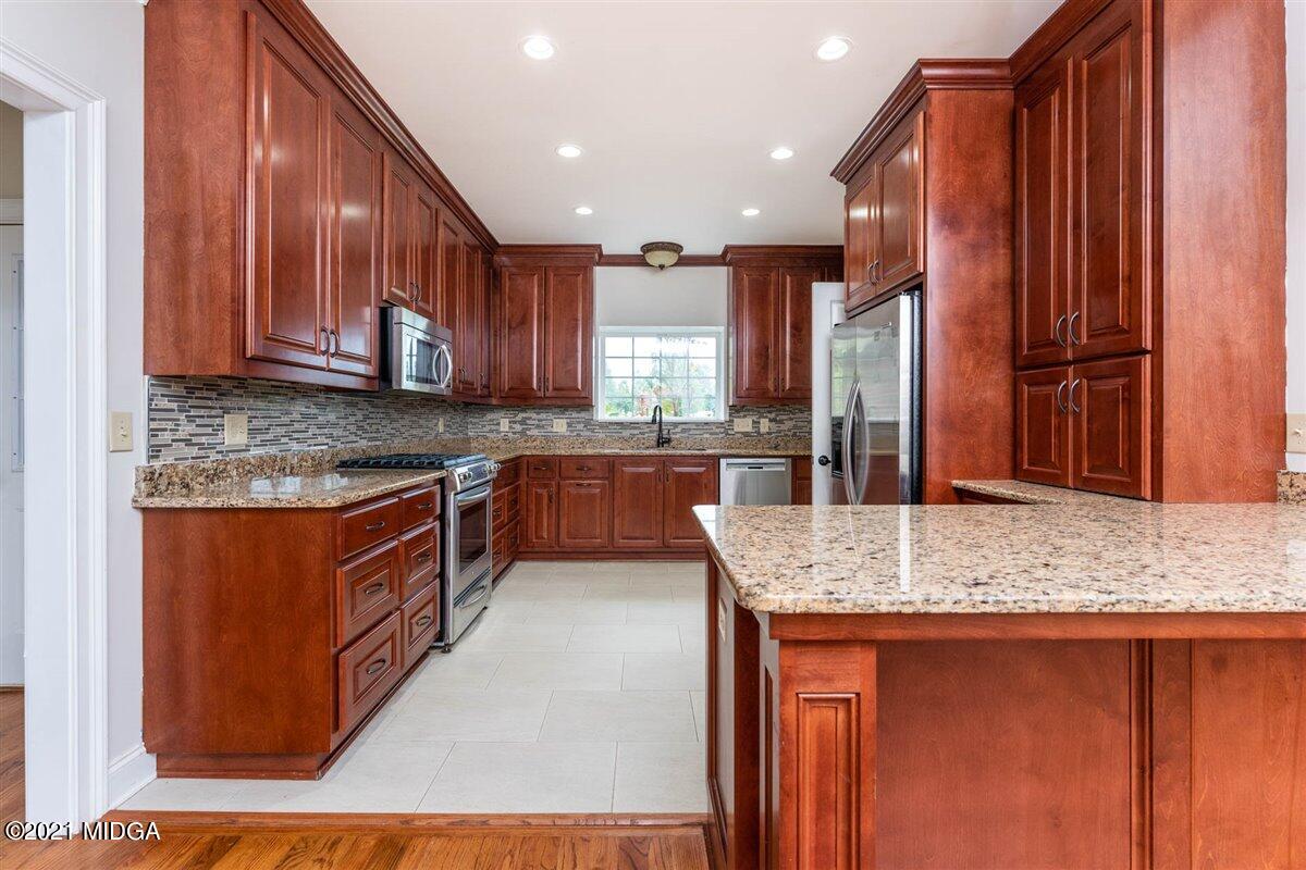 64 York Place Forsyth, GA 31029 - Photo 11 of 40 15-DSC07406