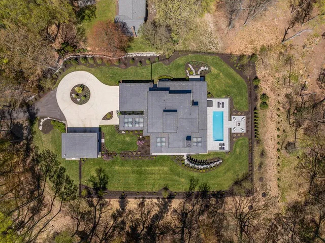$4,750,000 | 329 North Lakeshore Drive, Holland, MI 49424