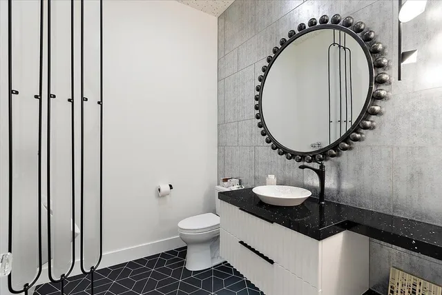 $4,750,000 | 329 North Lakeshore Drive, Holland, MI 49424