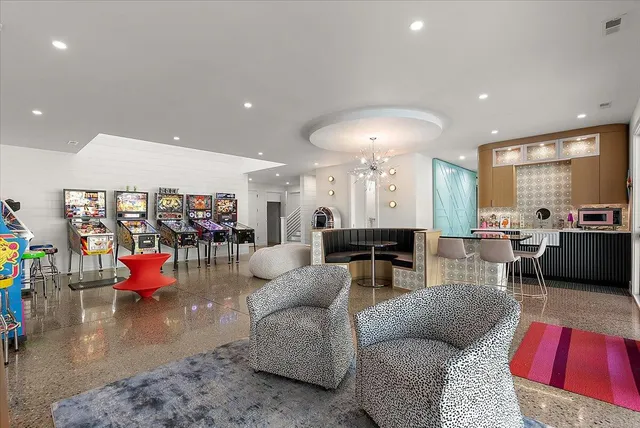 $4,750,000 | 329 North Lakeshore Drive, Holland, MI 49424