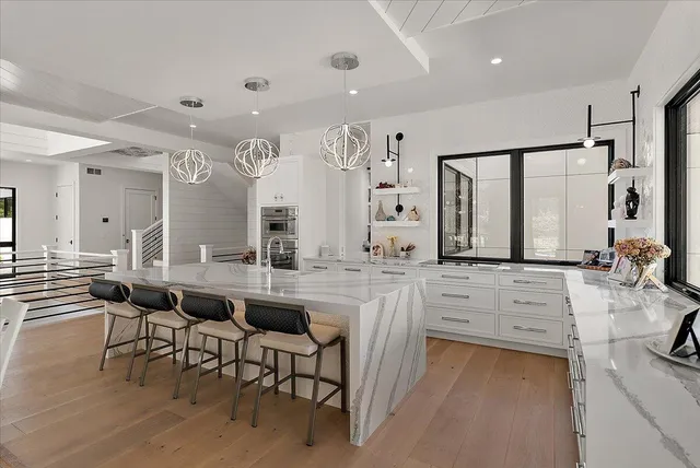 $4,750,000 | 329 North Lakeshore Drive, Holland, MI 49424