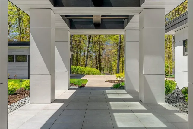 $4,750,000 | 329 North Lakeshore Drive, Holland, MI 49424