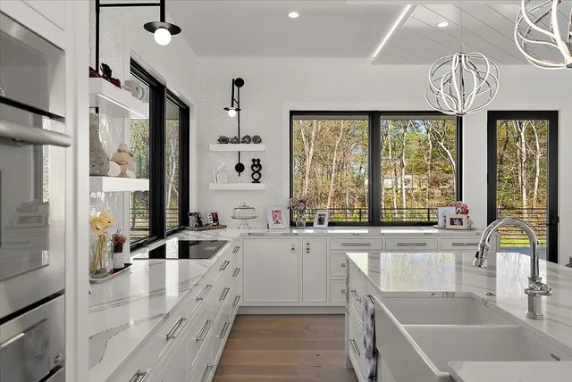 $4,750,000 | 329 North Lakeshore Drive, Holland, MI 49424