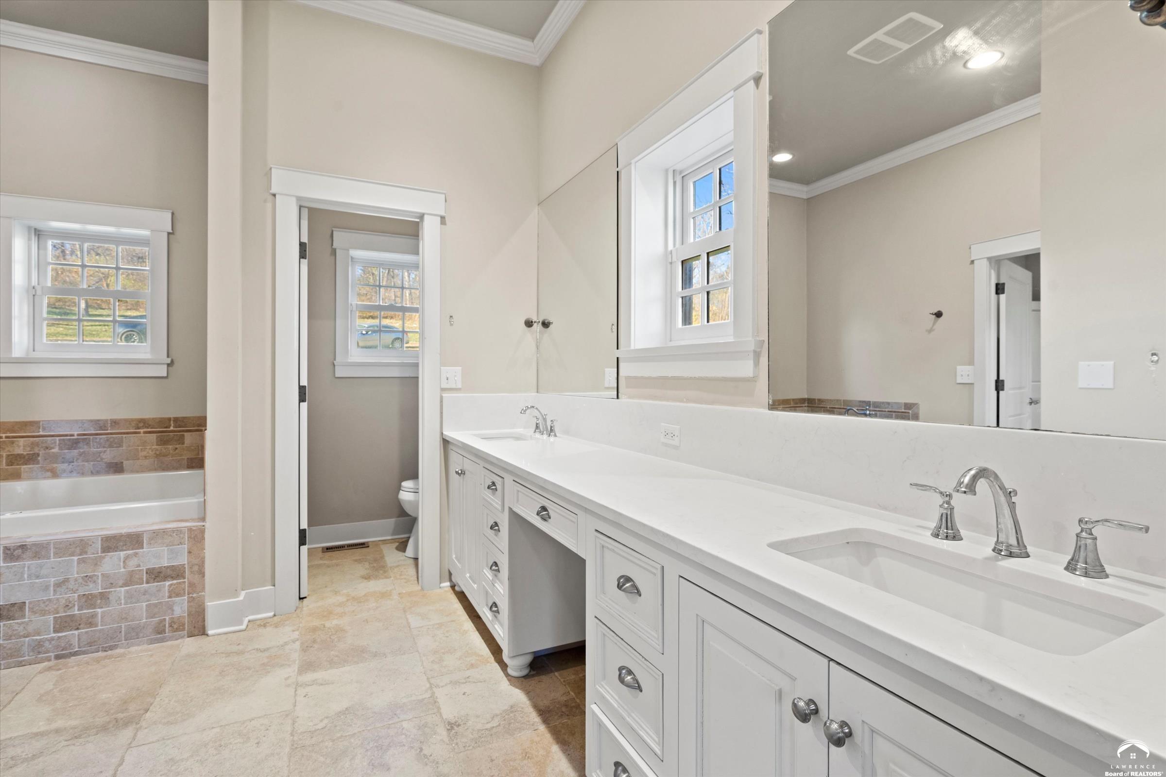 1173 North 1000th Road Lawrence, KS 66047 - Photo 26 of 60